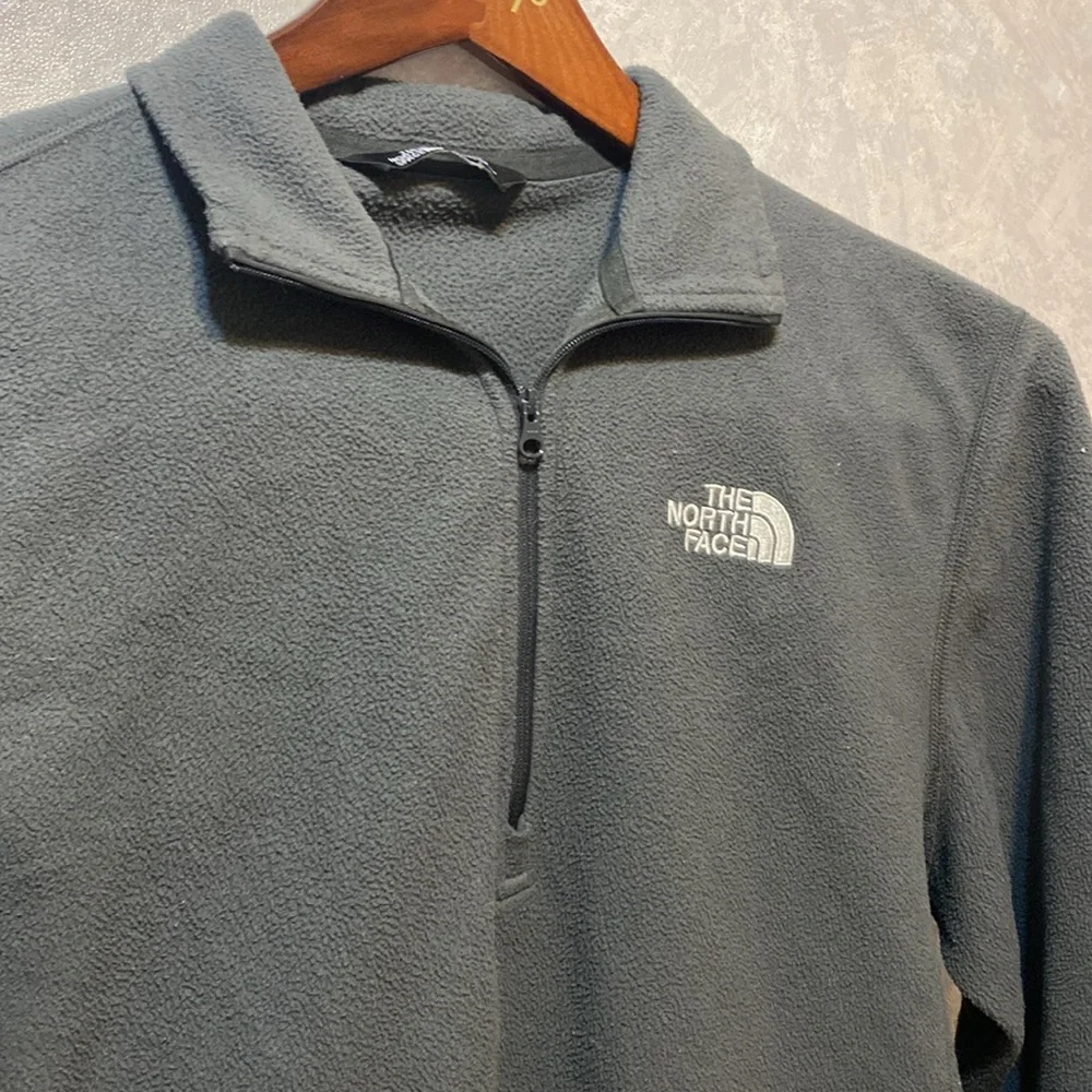 ￼The North Face‎ Pullover
